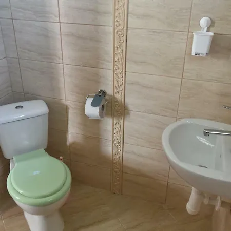 Guest house клуб #дворът Theyardclub *